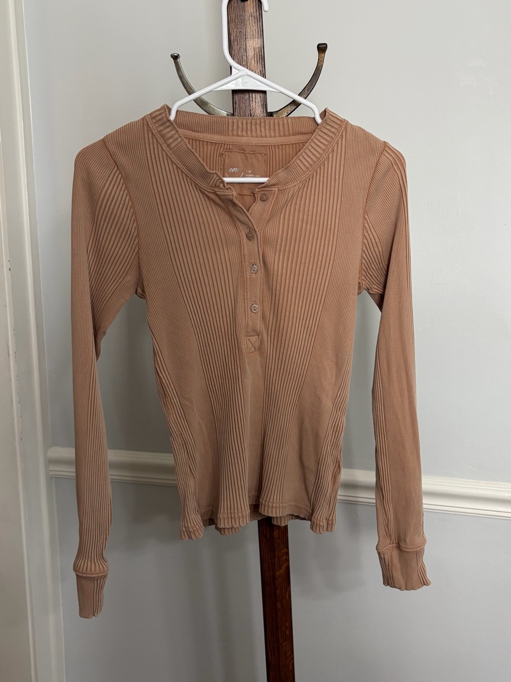 aerie Ribbed Long-Sleeve Henley Top - Light Brown